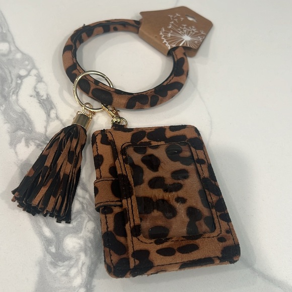 Cute. Key Ring & Card Holder. - Picture 10 of 16